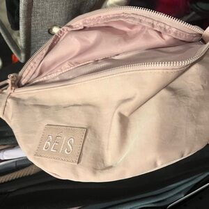 Beis crossbody sport pack